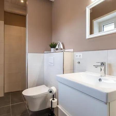Doppelhaushaelfte In Karolinenkoog, Cleaning Included بيت للعطل